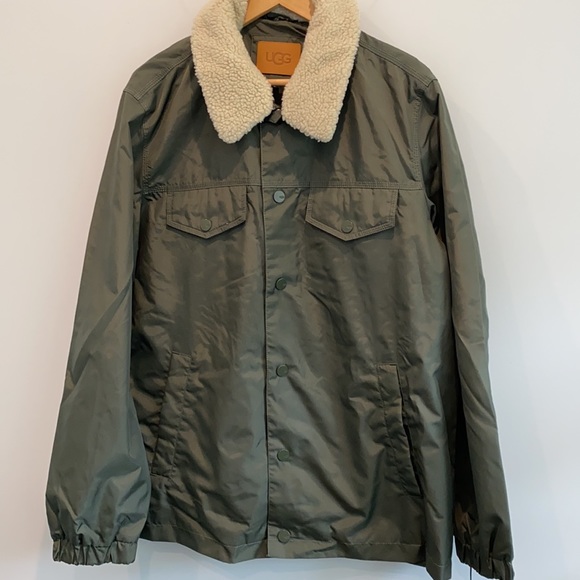 NEW Ugg Men’s Nylon Trucker Jacket - Picture 7 of 12